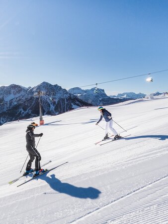 Couple skiing | © Harald Wisthaler