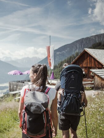 Familie beim Wandern | © Kottersteger Manuel - TV Antholzertal