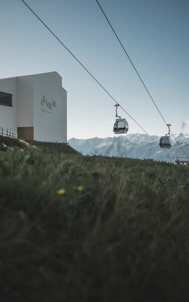 Das LUMEN Museum am Kronplatz-Gipfel im Sommer. | © Manuel Kottersteger