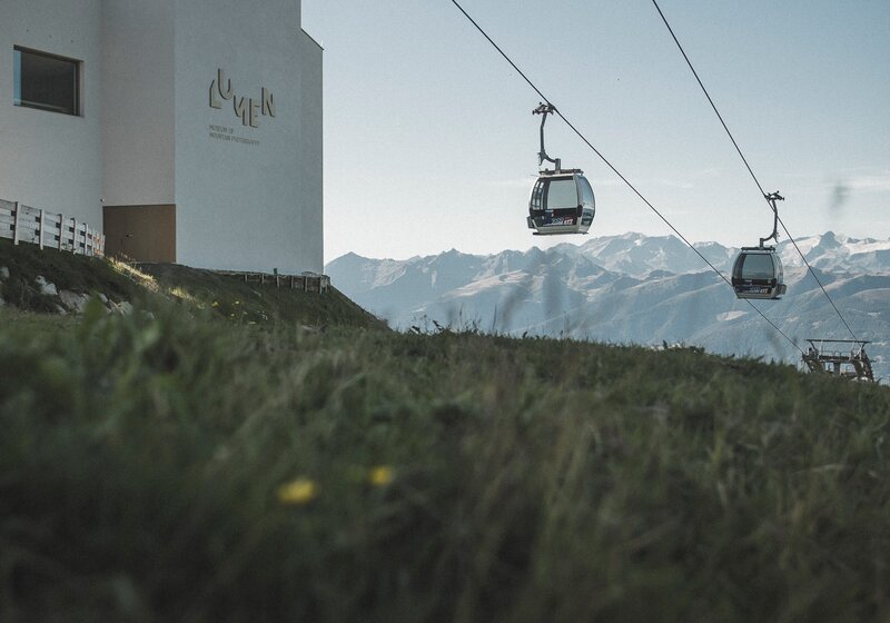 Das LUMEN Museum am Kronplatz-Gipfel im Sommer. | © Manuel Kottersteger