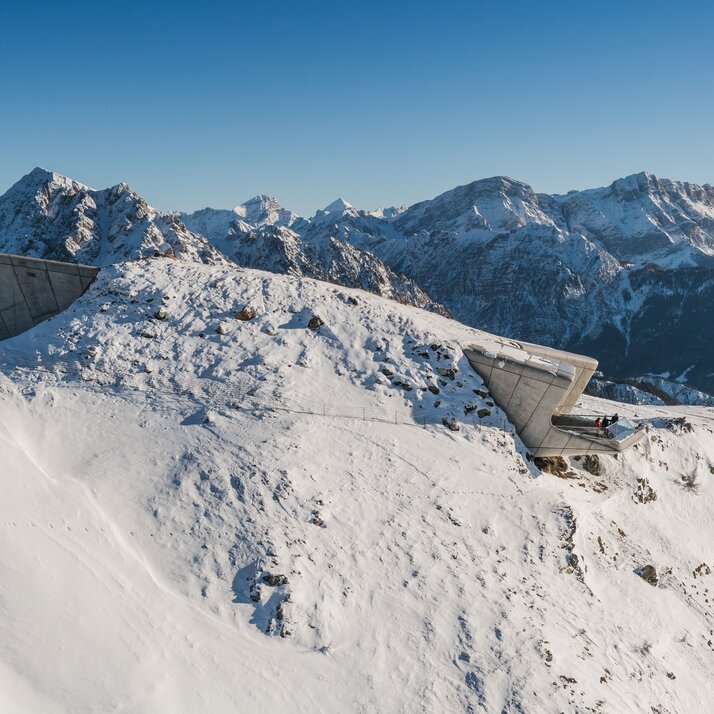Die imposante Terrasse des MMM Corones. | © Harald Wisthaler